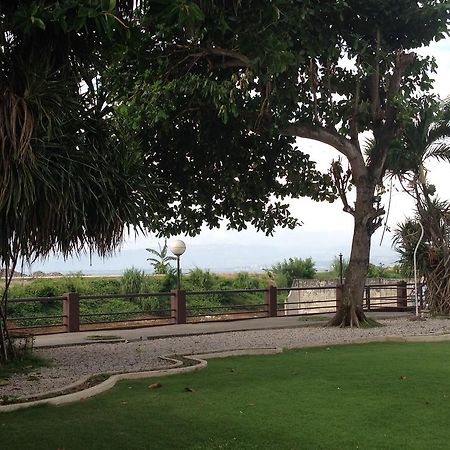 Harbor Lights Hotel And Restaurant Cagayan de Oro Exterior foto