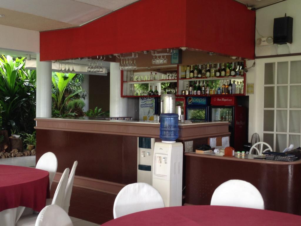 Harbor Lights Hotel And Restaurant Cagayan de Oro Exterior foto